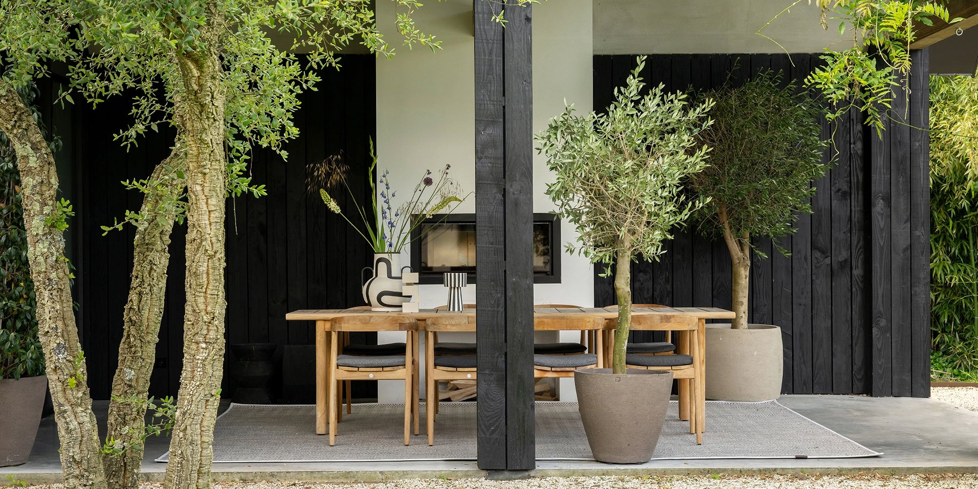 grote bloempot buiten