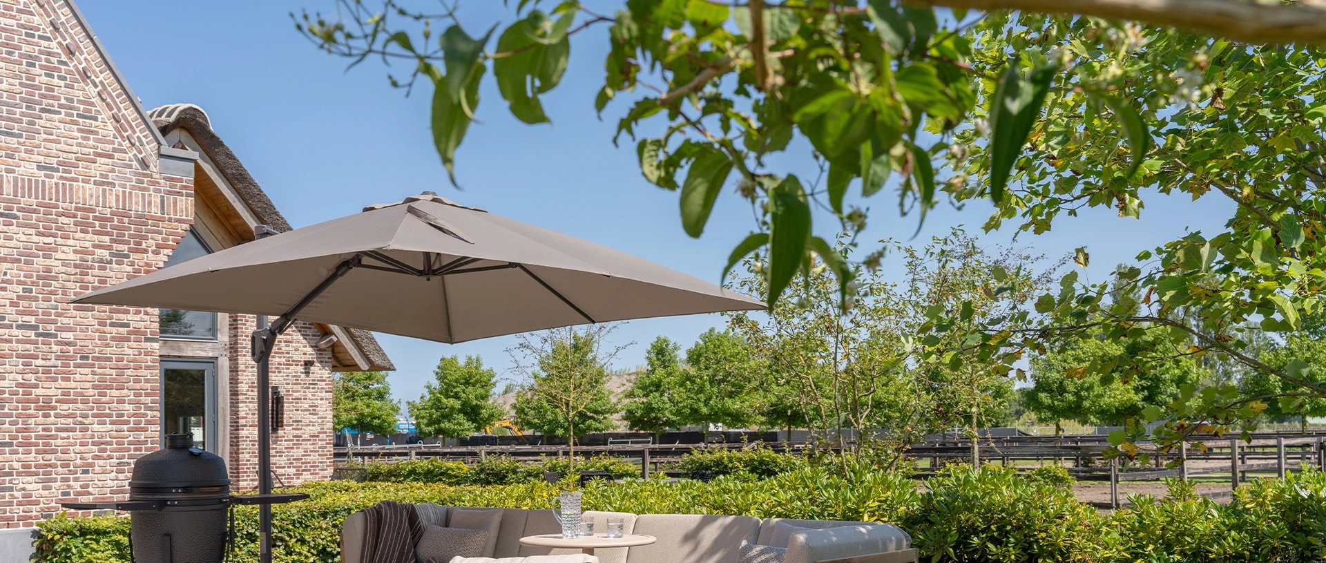 Waar moet je op letten bij het kopen van een parasol