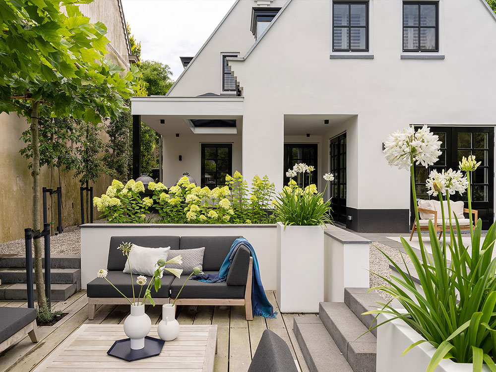 Teak tuinset gaat lang mee