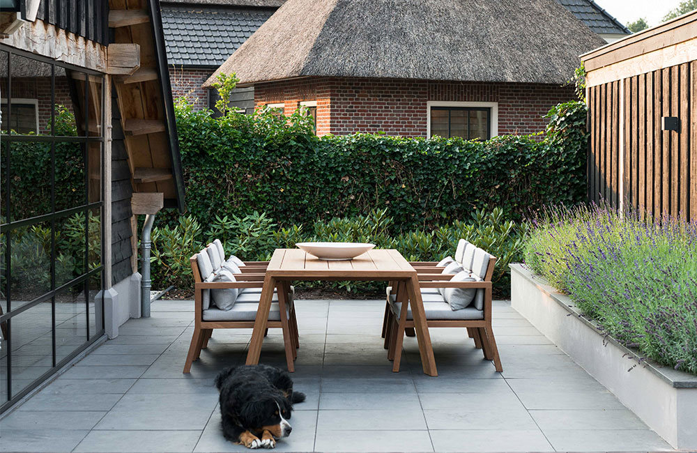 Mooi low dining tuinset van teakhout