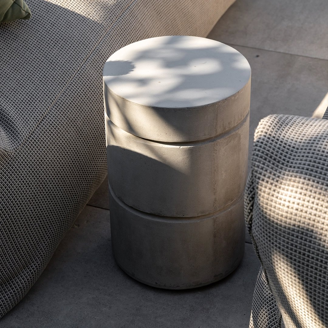 betonnen bijzettafel rond