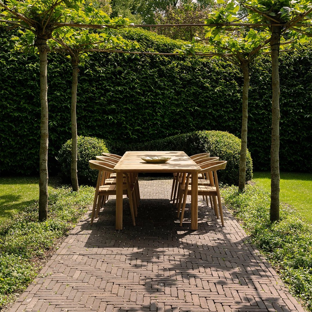 luxe tuintafel stoel tuin