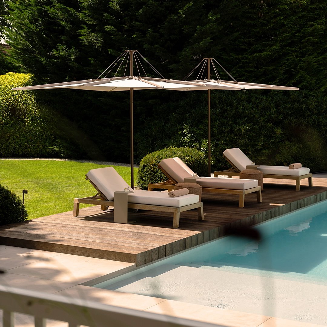 luxe ligbedden teak tuin