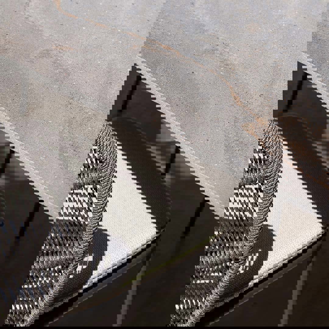 grijs zwarte tuintafel keramiek