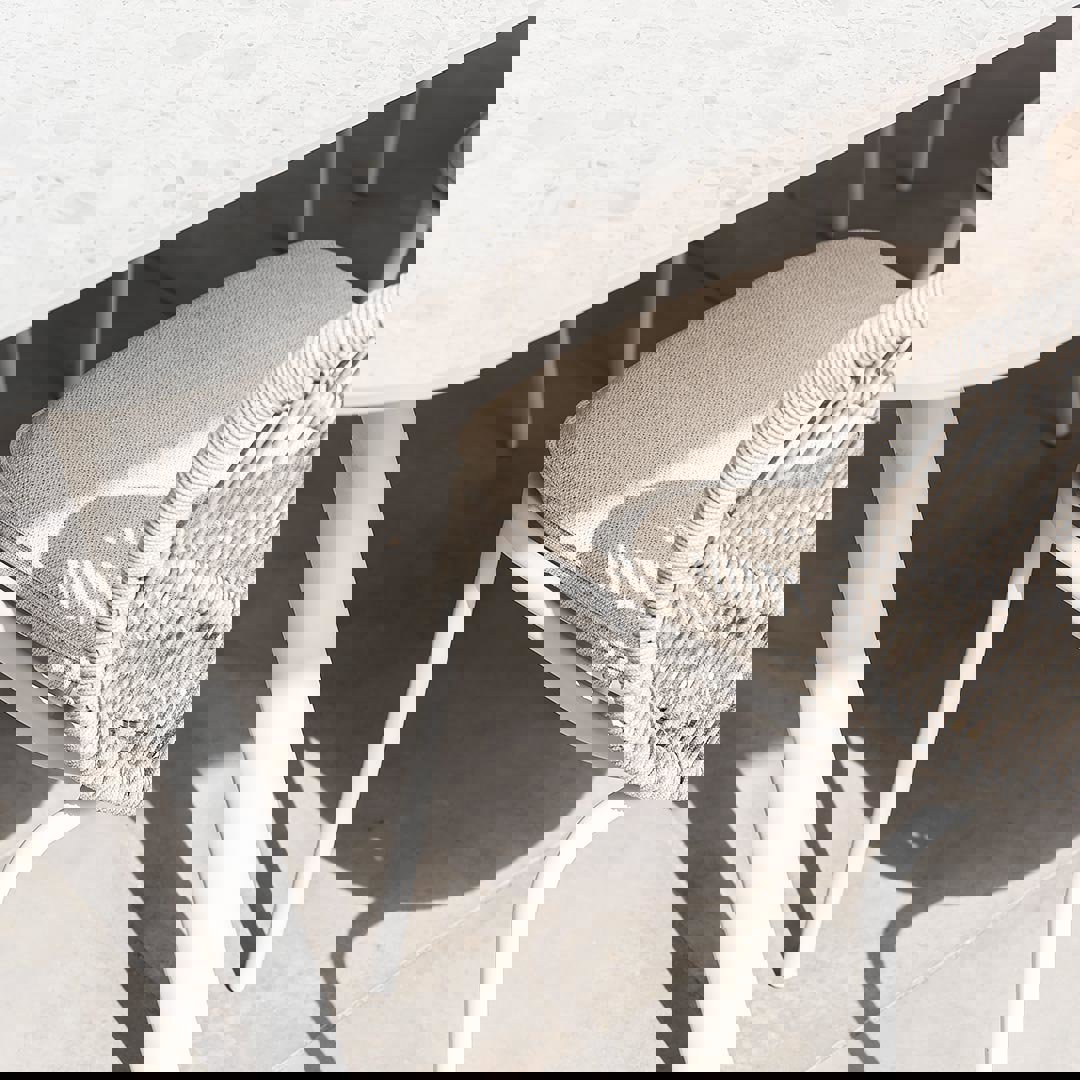 witte tuintafel keramiek