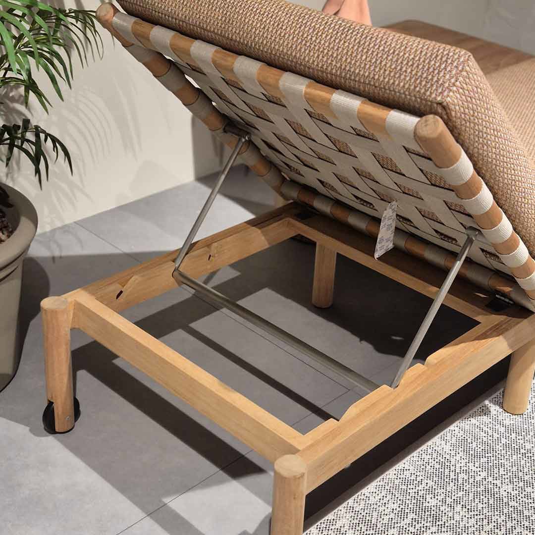 verstelbaar-ligbed-oda