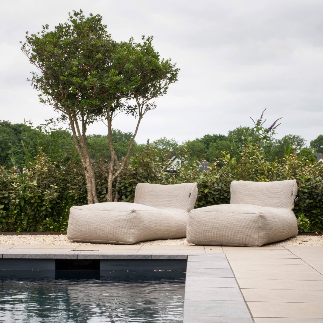 zitzak ligbed buiten