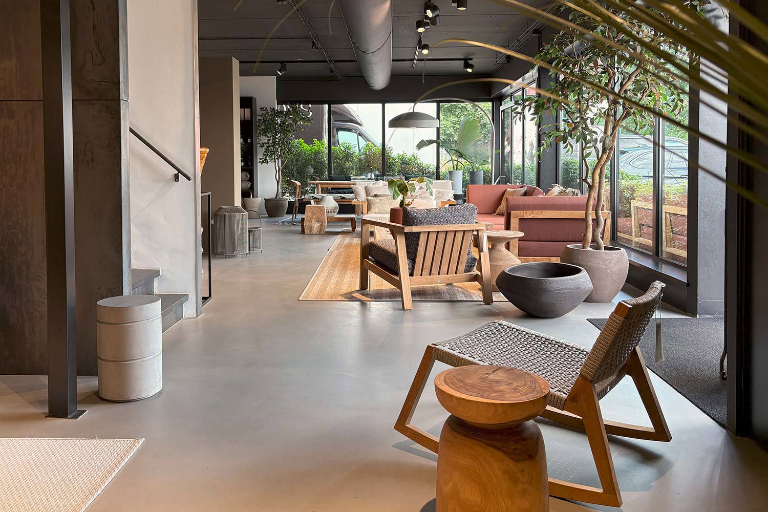 tuinmeubelen-showroom-&MOSS