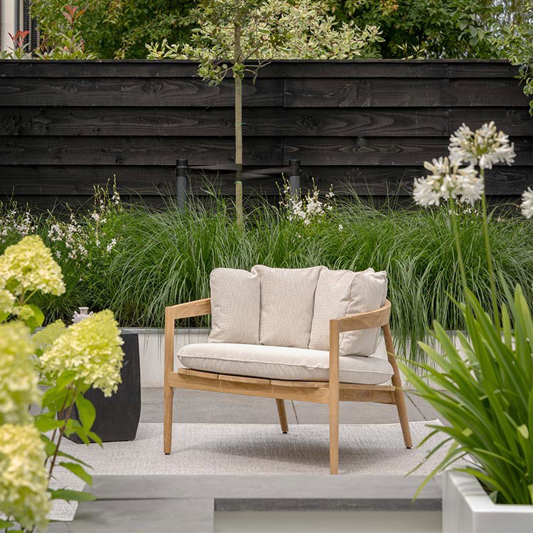 design-loungestoel-&MOSS