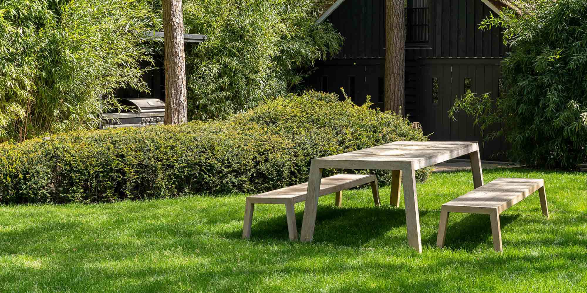 luxe achtertuin met picknick set