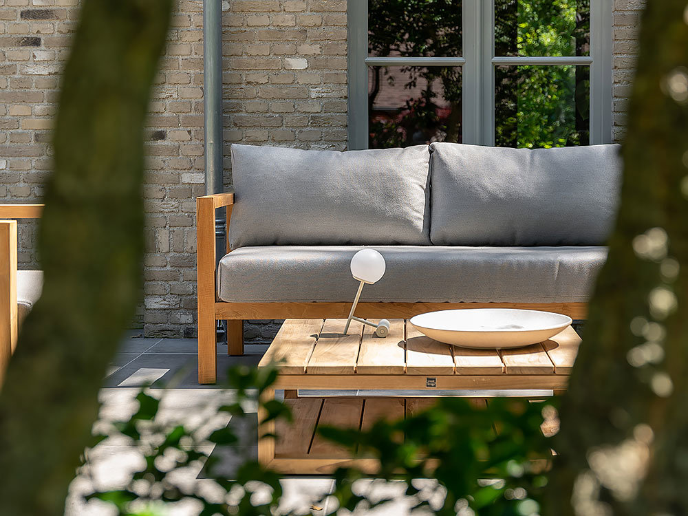 comfortabele loungebank tuin